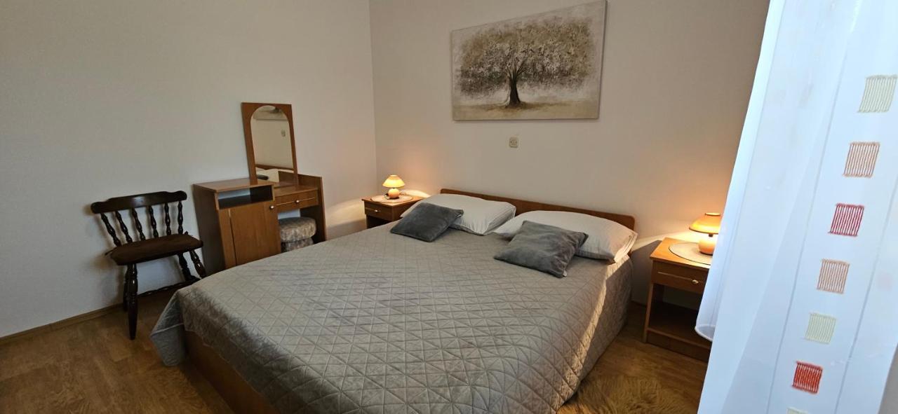 Andela Apartment Pula Exteriér fotografie