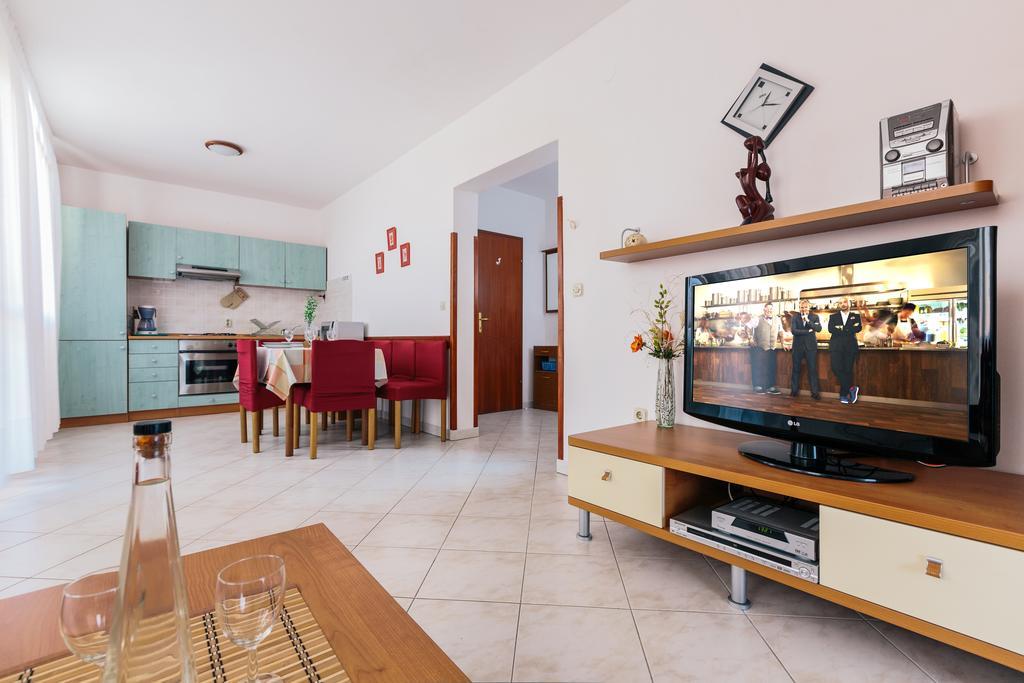 Andela Apartment Pula Pokoj fotografie