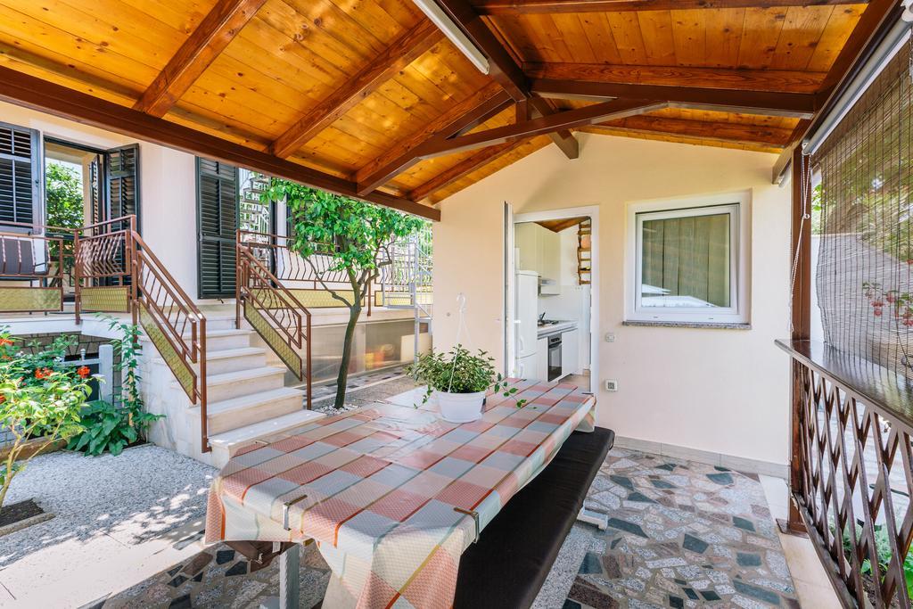 Andela Apartment Pula Pokoj fotografie