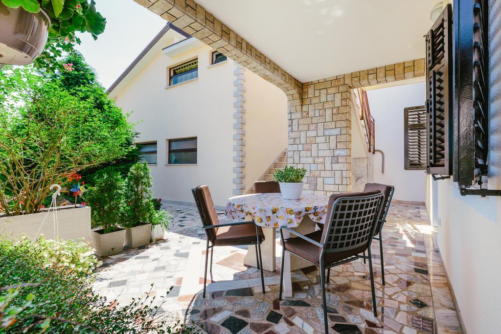 Andela Apartment Pula Pokoj fotografie
