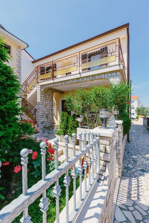 Andela Apartment Pula Pokoj fotografie